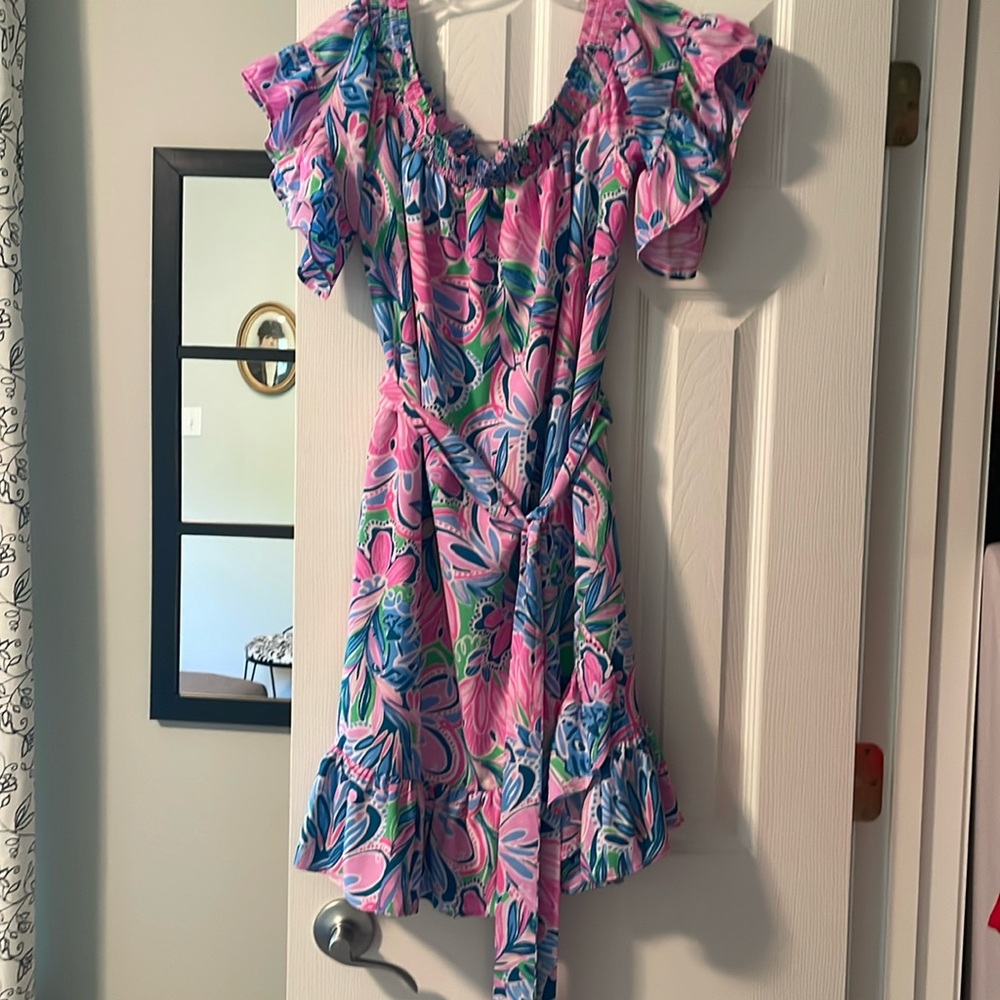 Beautiful off the Shoulder, Lilly Pulitzer Dress, Size Large